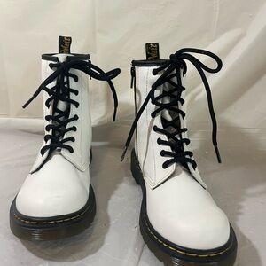 Dr. Martens Women's 1460 Smooth Leather Combat Boots White size 6